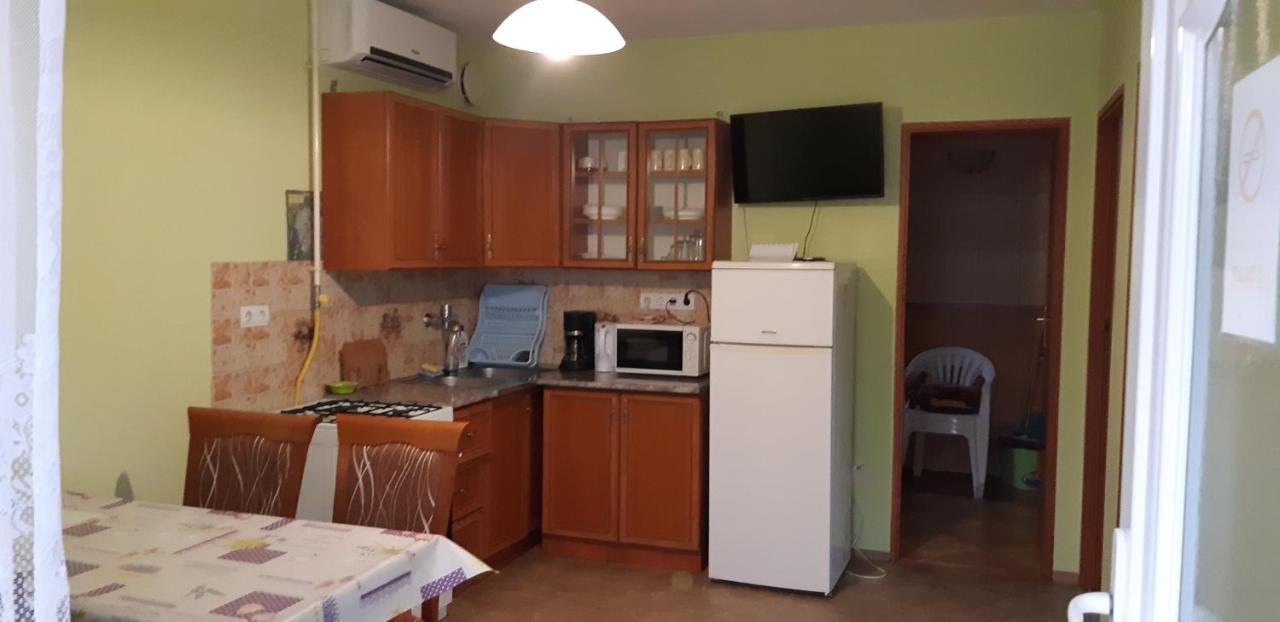 Sunshine Apartment Hajdúszoboszló Екстериор снимка