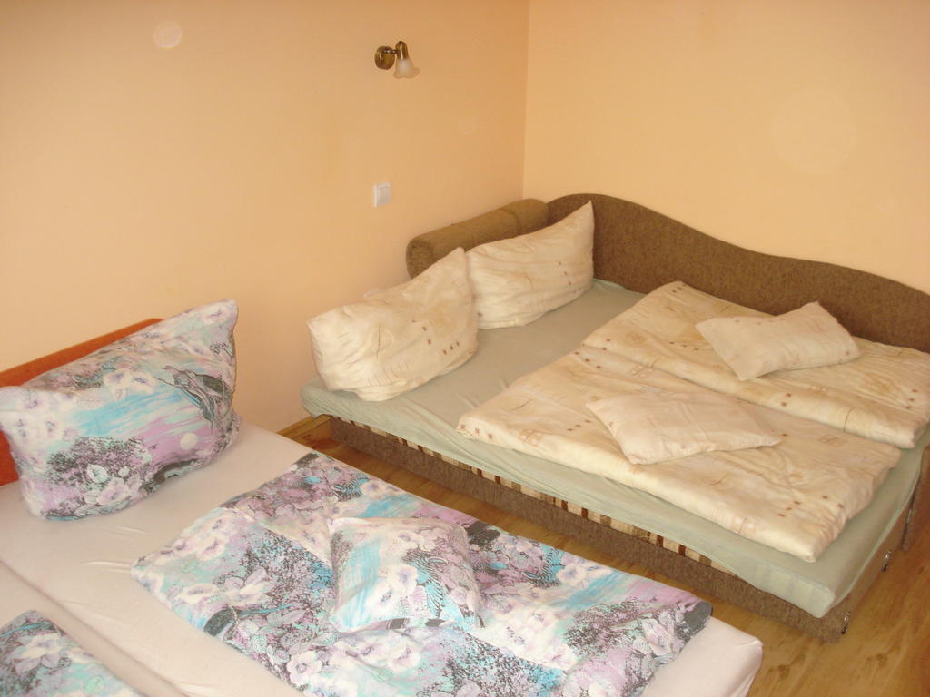 Sunshine Apartment Hajdúszoboszló Екстериор снимка